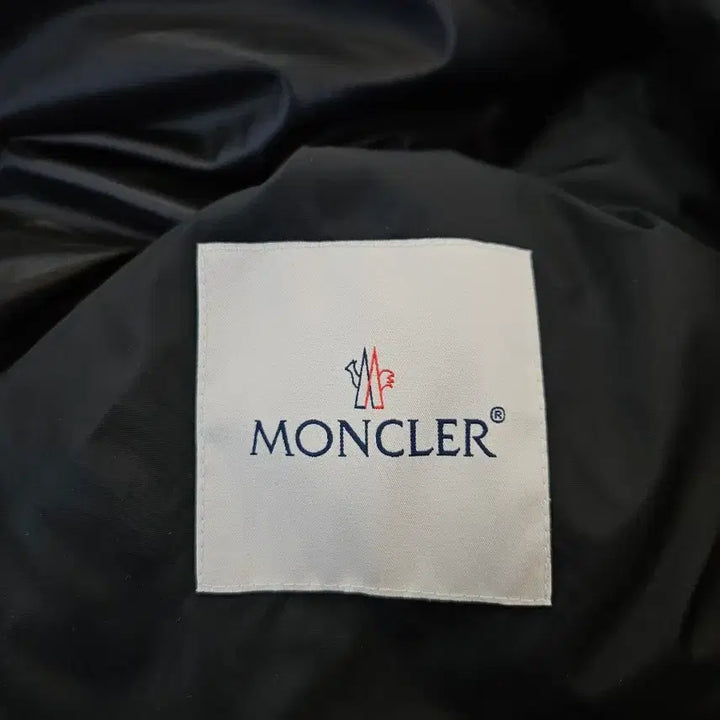 [BUNJANG] Moncler Hatab Windbreaker Jacket Black / [정품/새상품급/3사이즈] 몽클레어 하타브 바람막이 자켓 블랙 검정