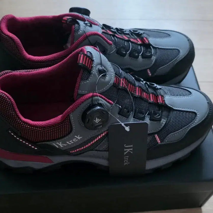 [BUNJANG] JK Trek Hiking Boots Gray/Red New / JK Trek 등산화 회색/레드 새상품