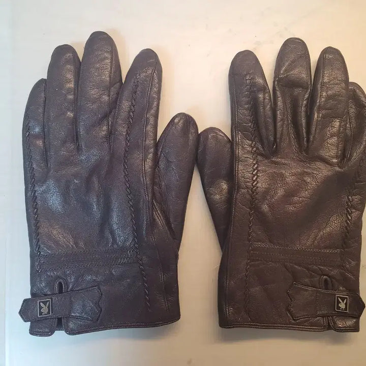 [BUNJANG] Playboy Leather Gloves (Brown) / 빈티지 플레이보이 L사이즈 금속 로고 가죽 장갑 (브라운) 택비 포함