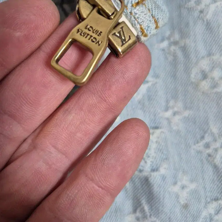 [BUNJANG] Louis Vuitton NBA Denim Jacket (52) / 정품)루이비통 데님자켓(NBA한정판52)105판매