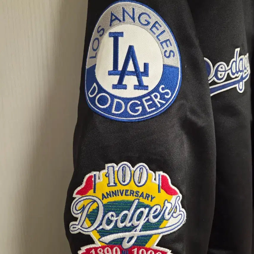 [BUNJANG] Mitchell & Ness LA Dodgers Baseball Jacket / 미첼앤네스 la 다저스 자켓