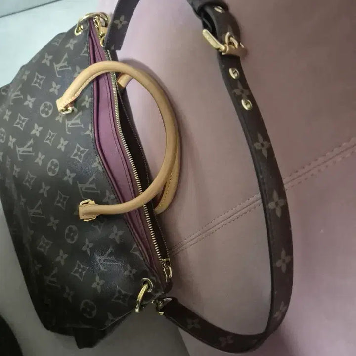 [BUNJANG] Louis Vuitton Monogram Burgundy Bag / 루이비통 팔라스