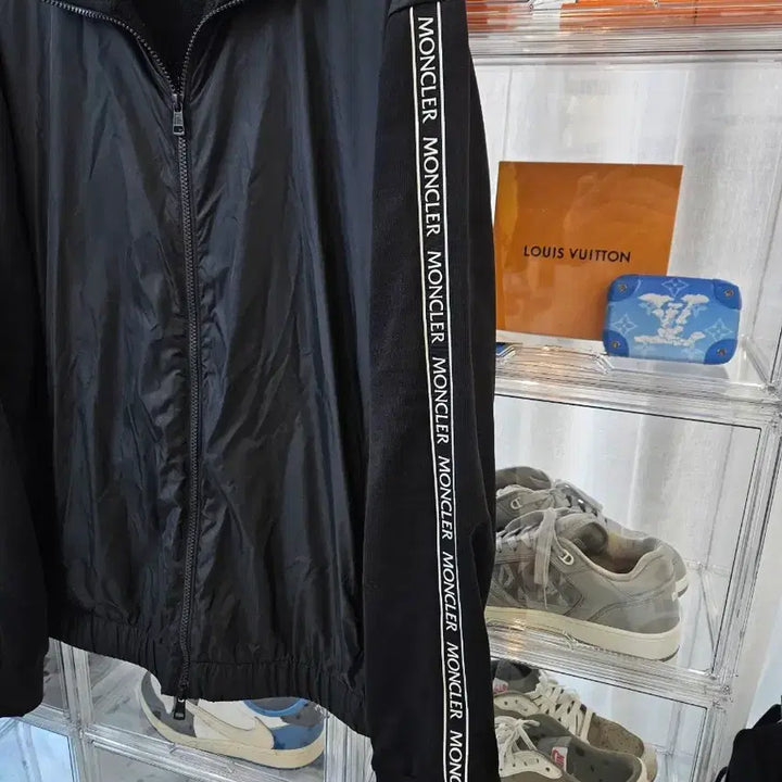 [BUNJANG] Moncler Side Logo Windbreaker Jacket Black / [정품/새상품급/XXL] 몽클레어 사이드로고 바람막이 점퍼 자켓 블랙