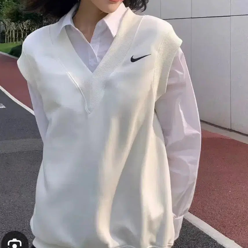 [BUNJANG] Nike V-Neck Vest / 나이키 브이넥 조끼 베스트