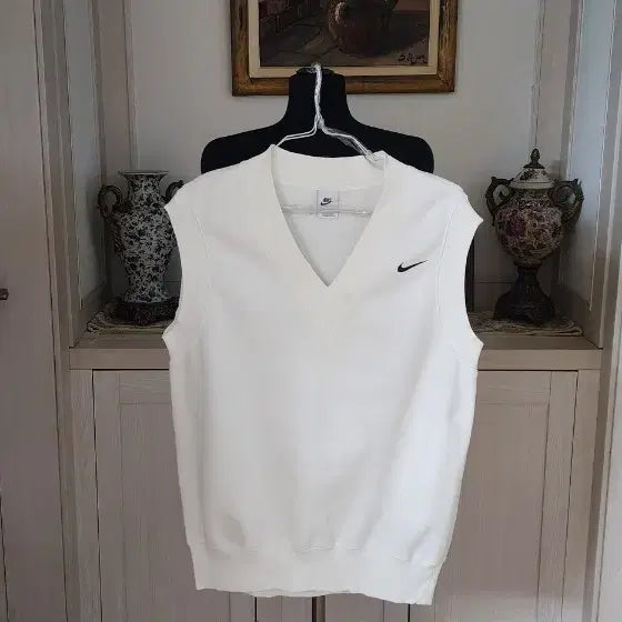 [BUNJANG] Nike V-Neck Vest / 나이키 브이넥 조끼 베스트