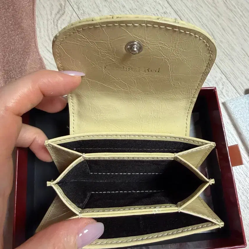 [BUNJANG] Cardinal Red Accordion Butter Wallet / 카디널레드 아코디언 카드지갑 버터