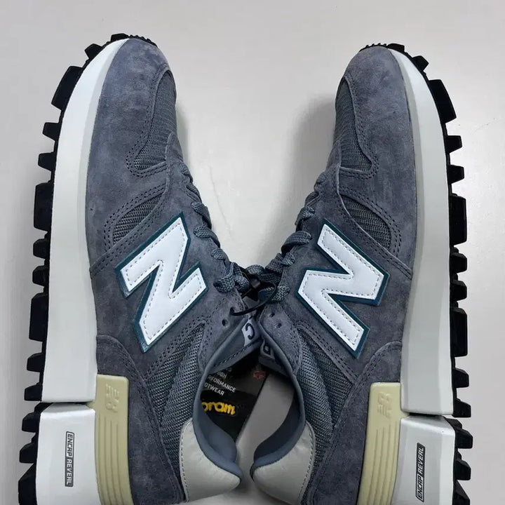 [BUNJANG] New Balance 1300 x Tokyo Design Studio R_C Gray Teal Sneakers / 뉴발란스 1300 x 도쿄 디자인 스튜디오 R_C 그레이 틸 280