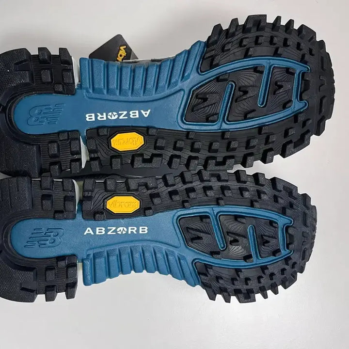 [BUNJANG] New Balance 1300 x Tokyo Design Studio R_C Gray Teal Sneakers / 뉴발란스 1300 x 도쿄 디자인 스튜디오 R_C 그레이 틸 280