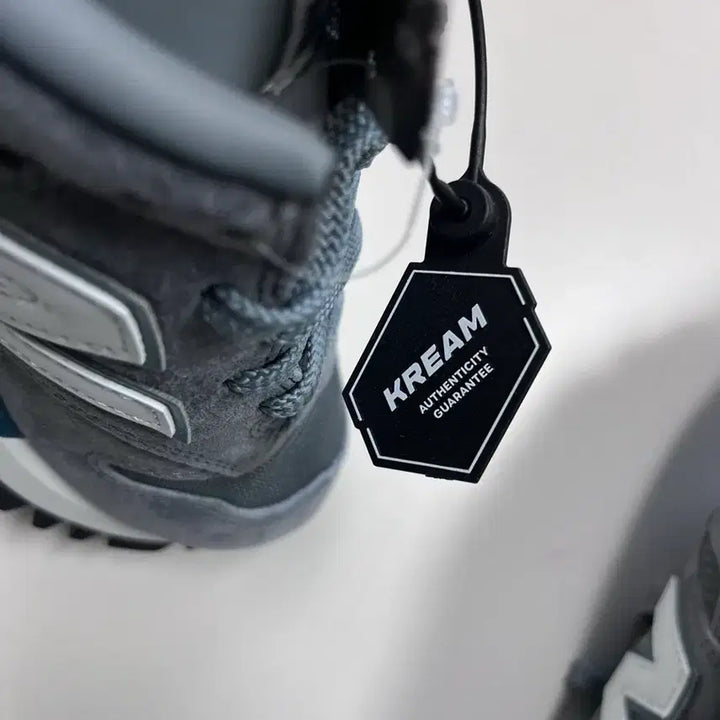 [BUNJANG] New Balance 1300 x Tokyo Design Studio R_C Gray Teal Sneakers / 뉴발란스 1300 x 도쿄 디자인 스튜디오 R_C 그레이 틸 280