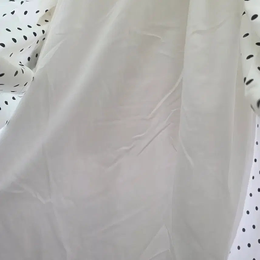 [SOLD OUT] 갈롱드블랑 땡땡이 빅카라  롱원피스