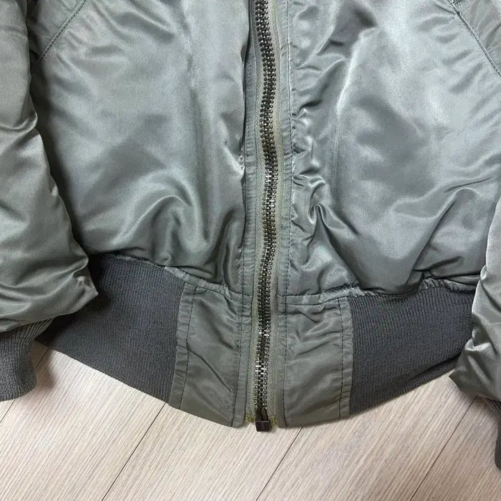 [BUNJANG] G-Dragon Alpha Industries M-1 Jacket / [L]1968 지드래곤  알파인더스트리 정밀복각 m-1