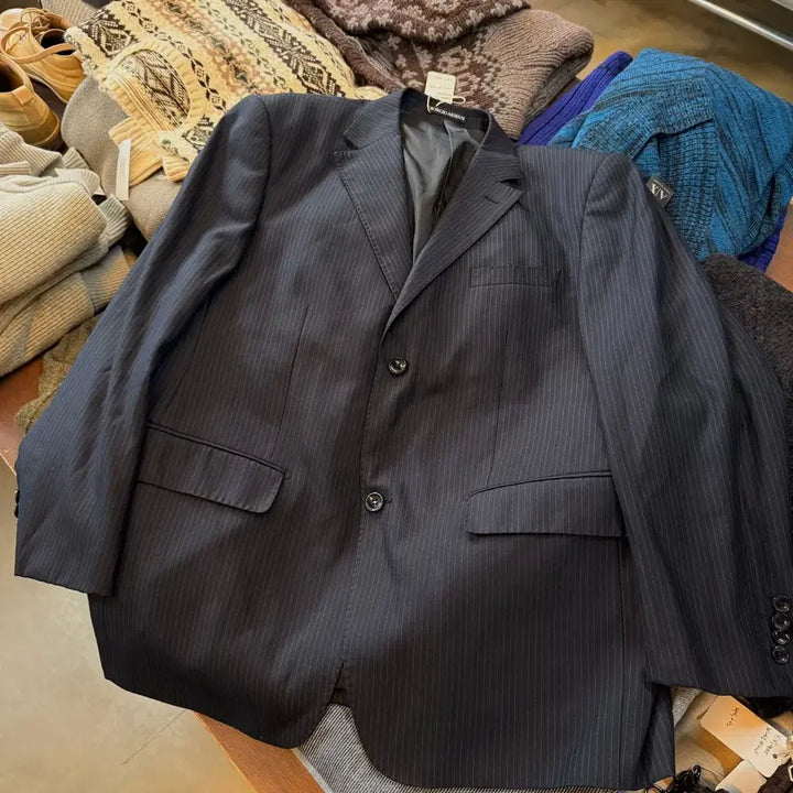 [BUNJANG] Giorgio Armani Black Navy Stripe Blazer Jacket 52 / 조르지오 아르마니 블랙 네이비 스트라이프 블레이저 자켓 52 이탈리아생산
