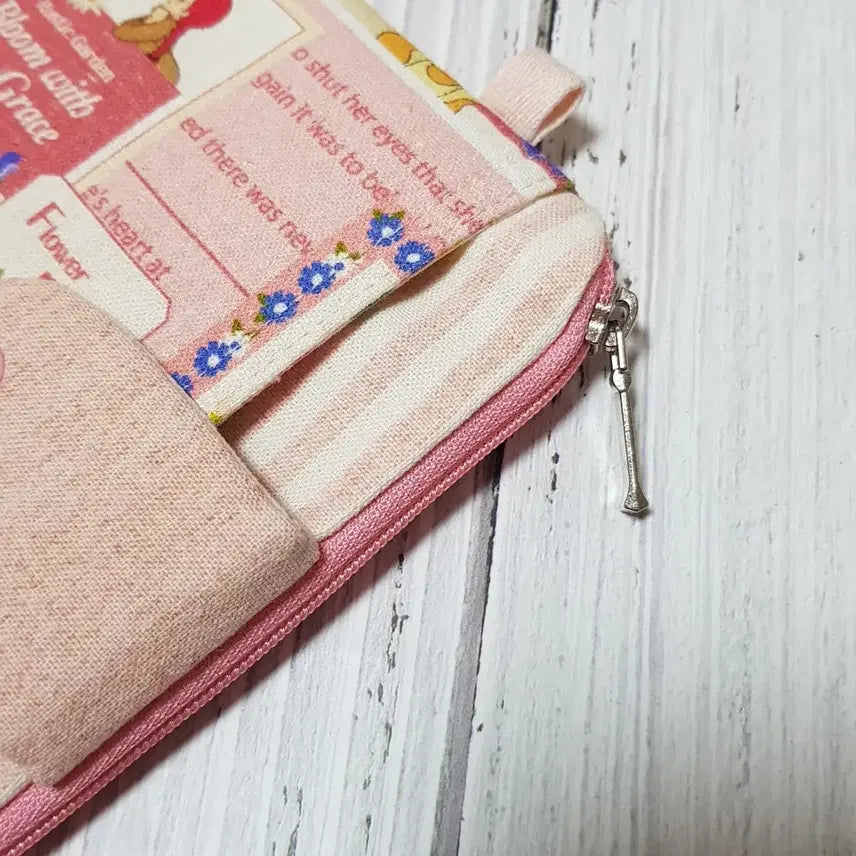 [BUNJANG] Handmade Anne of Green Gables Passport Wallet (Pink) / 핸드메이드 빨강머리앤 여권지갑 (핑크)