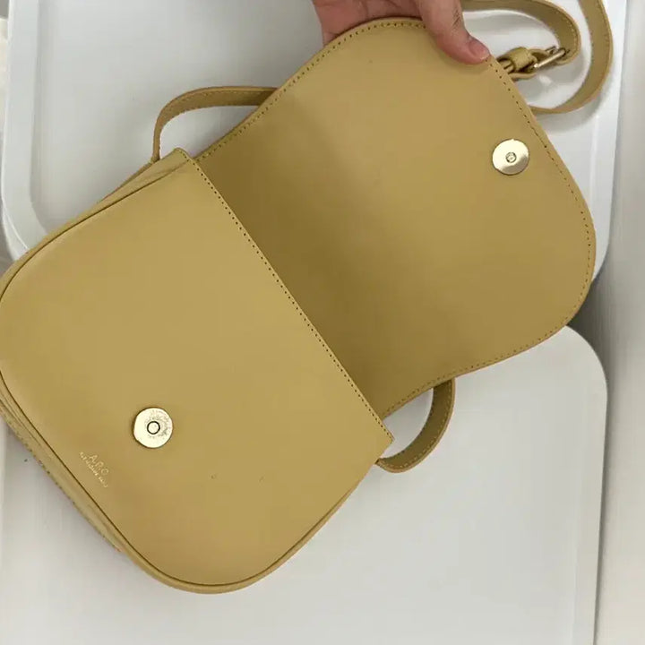 [BUNJANG] A.P.C Betty Bag Lemon Crossbody / 아페쎄 A.P.C 베티백 레몬