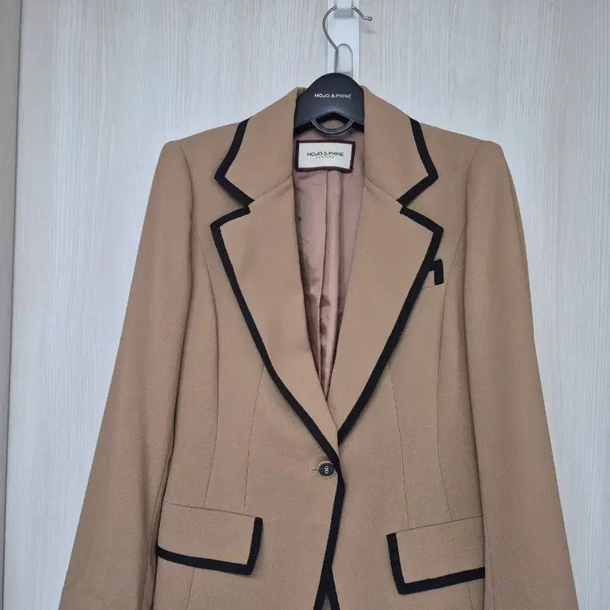 [BUNJANG] Mojo S.phine Camel Suit Set / 모조에스핀 카멜색상 정장세트