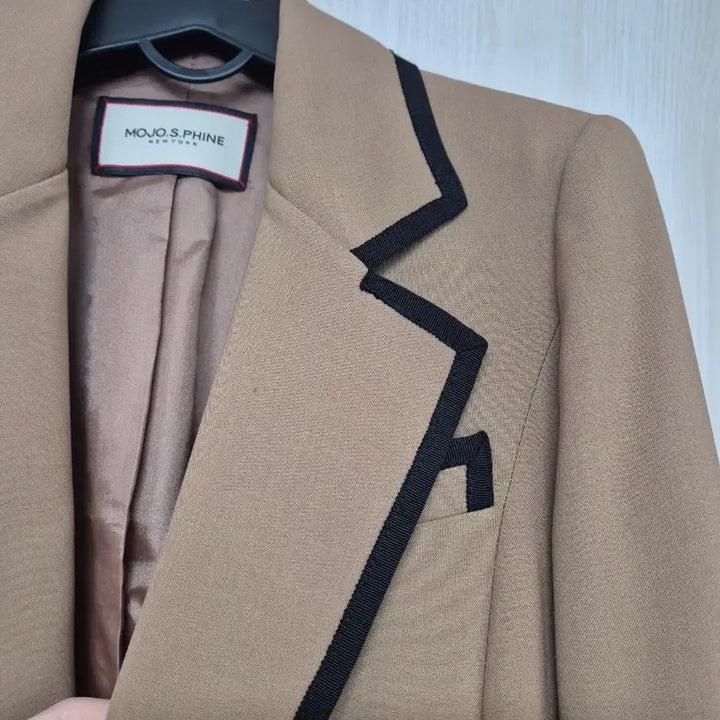 [BUNJANG] Mojo S.phine Camel Suit Set / 모조에스핀 카멜색상 정장세트