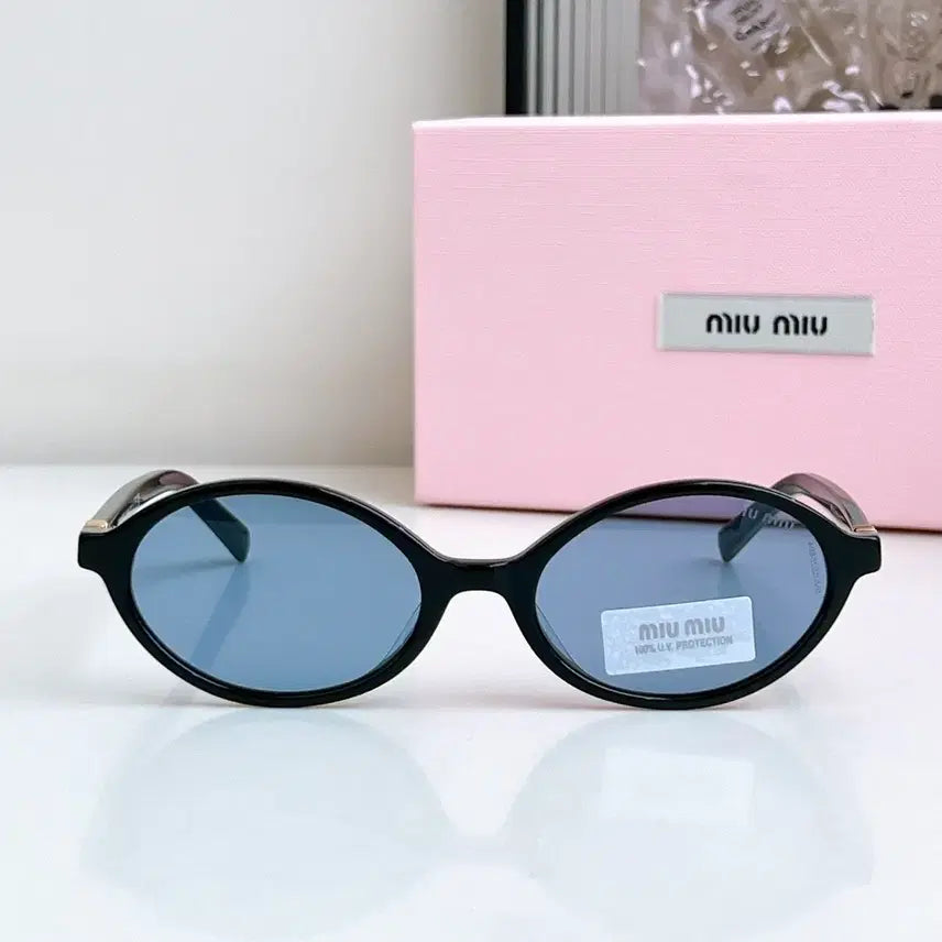 [BUNJANG] Miu Miu Oval Blue Tint Sunglasses / 미우미우 타원형 블루 틴트 선글라스