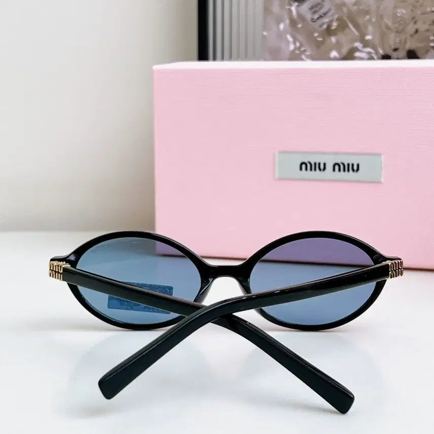 [BUNJANG] Miu Miu Oval Blue Tint Sunglasses / 미우미우 타원형 블루 틴트 선글라스