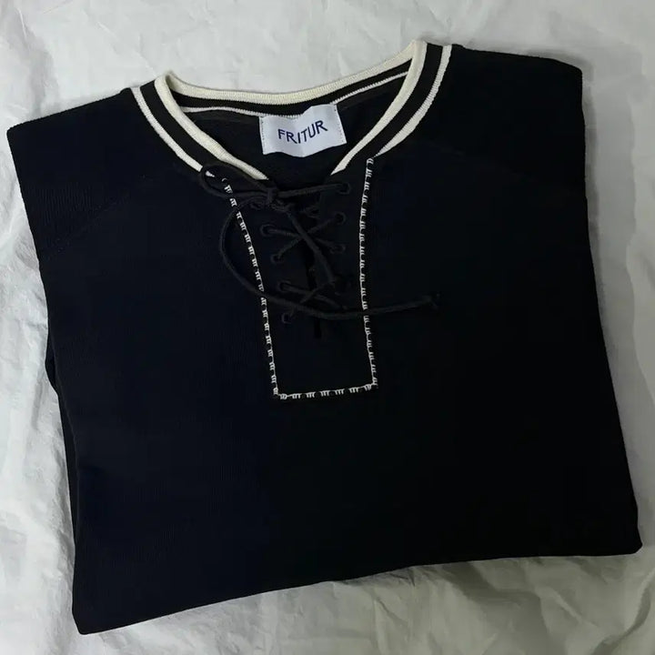 [BUNJANG] FREETHER Rugby Graphic Sweatshirt Black / 프리터 맨투맨 Rugby Graphic Sweatshirt Black