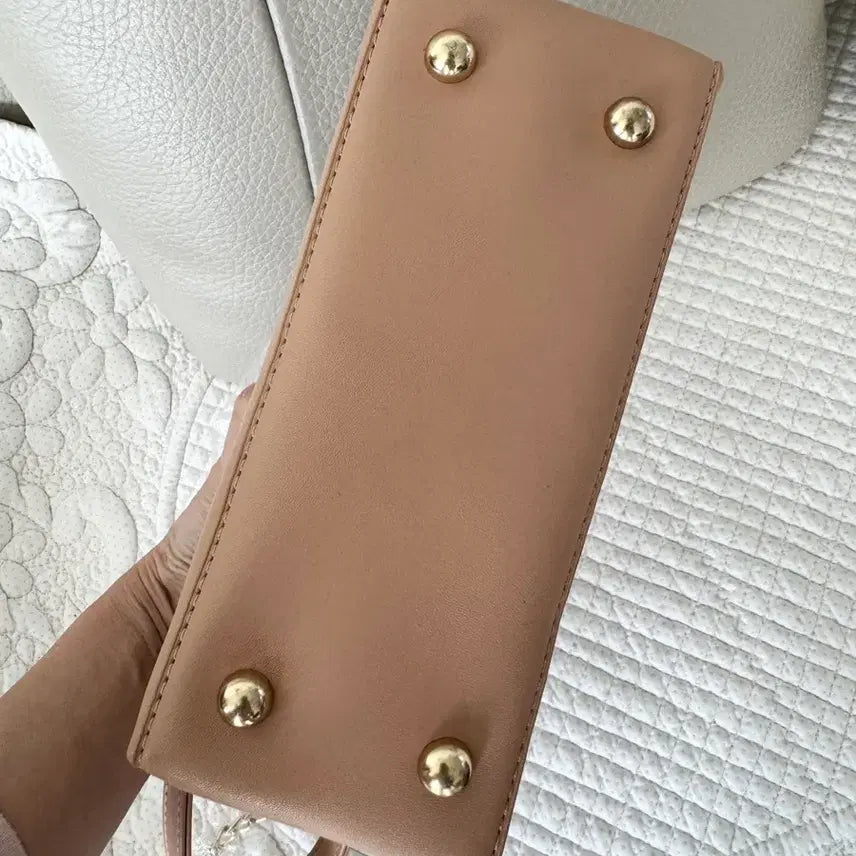 [BUNJANG] Ivory & Beige Two-Tone Chain Crossbody Bag / 아이보리&베이지 투톤 체인 크로스백(새상품)