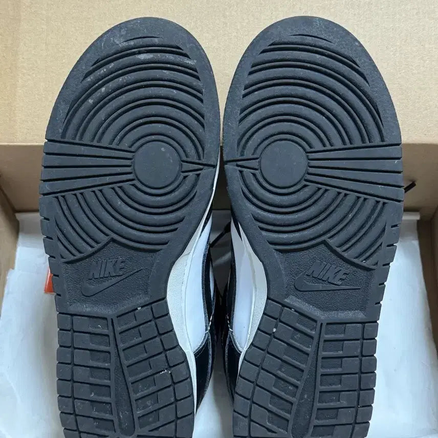 [BUNJANG] Nike Dunk Low Panda Sneakers / 나이키 덩크 로우 범고래