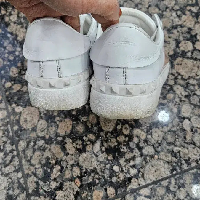 [BUNJANG] Valentino Sneakers White/Pink 240 / 발렌티노 화이트/핑크 스니커즈 정품.240