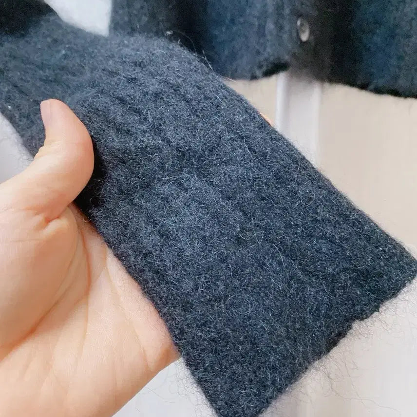 [BUNJANG] Achiever Black Button Cardigan / Achiever 버튼 카라 블랙 가디건