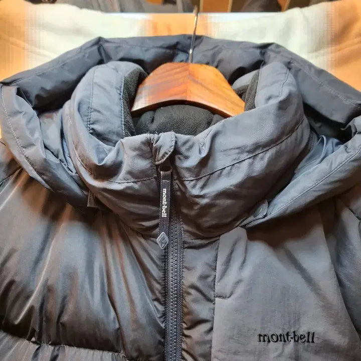 [BUNJANG] Montbell Hooded Padded Jacket Black / 몽벨 후드 패딩 블랙