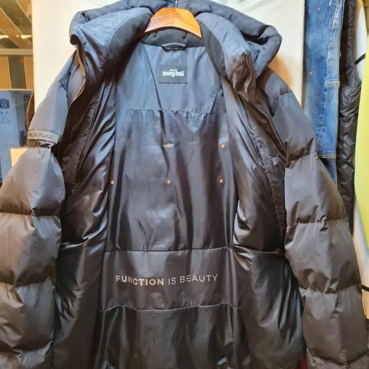 [BUNJANG] Montbell Hooded Padded Jacket Black / 몽벨 후드 패딩 블랙
