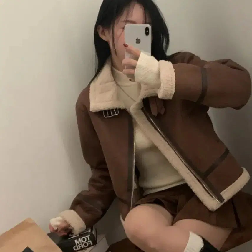 [BUNJANG] Unspecified Brown Mustang Jacket Short Coat / 에이블리 무스탕 브라운 하이넥