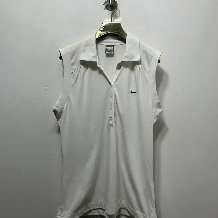 [BUNJANG] Nike White Sleeveless Polo T-Shirt Women&