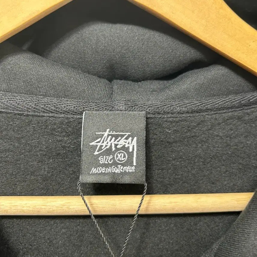 [SOLD OUT] 스투시 검정색 후드집업 새상품 XL