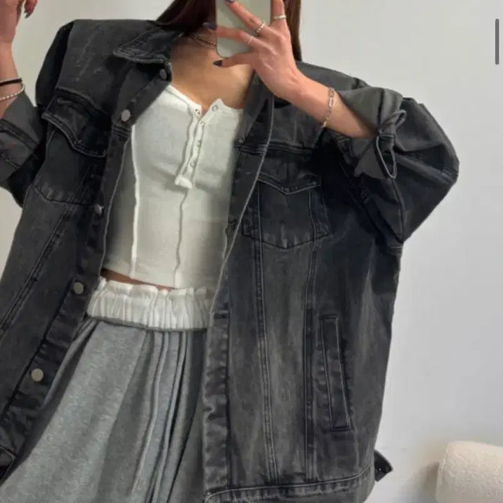 [BUNJANG] Antique J. Buffet Black Denim Jacket / 엔티크제이 버핏 박시 패드 흑청 데님 자켓 오버핏