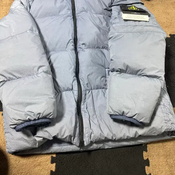 [BUNJANG] Stone Island Cling Wrap Down Jacket - M / 22fw스톤아일랜드 클링클랩스 패딩m