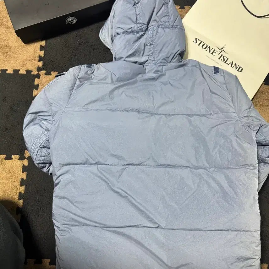 [BUNJANG] Stone Island Cling Wrap Down Jacket - M / 22fw스톤아일랜드 클링클랩스 패딩m