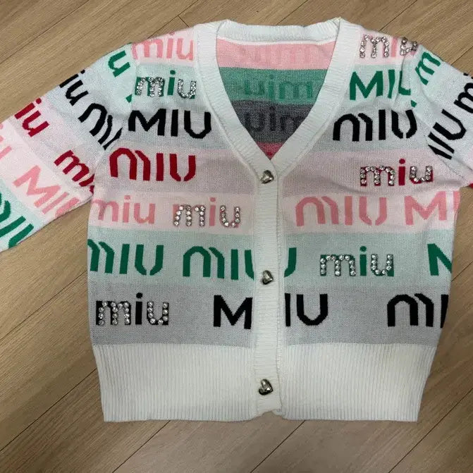 [BUNJANG] Miu Miu Logo Pattern Cardigan / 미우미우 로고 패턴 가디건