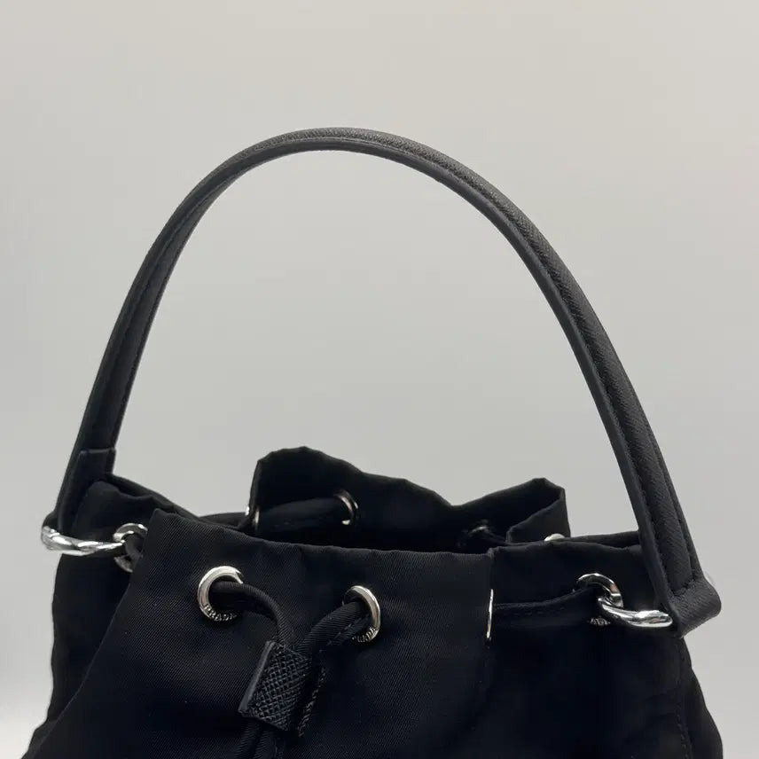 [BUNJANG] Prada Re-Nylon Pouch Bucket Bag / 프라다 리나일론 파우치 버킷백 1NA369