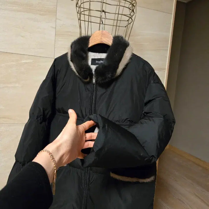 [BUNJANG] Izzatbaba Mink Trimmed Goose Down Padded Jacket / [66] 아이잗바바 밍크 여성 구스 패딩