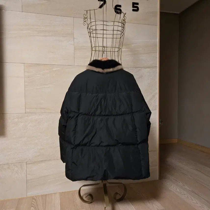 [BUNJANG] Izzatbaba Mink Trimmed Goose Down Padded Jacket / [66] 아이잗바바 밍크 여성 구스 패딩