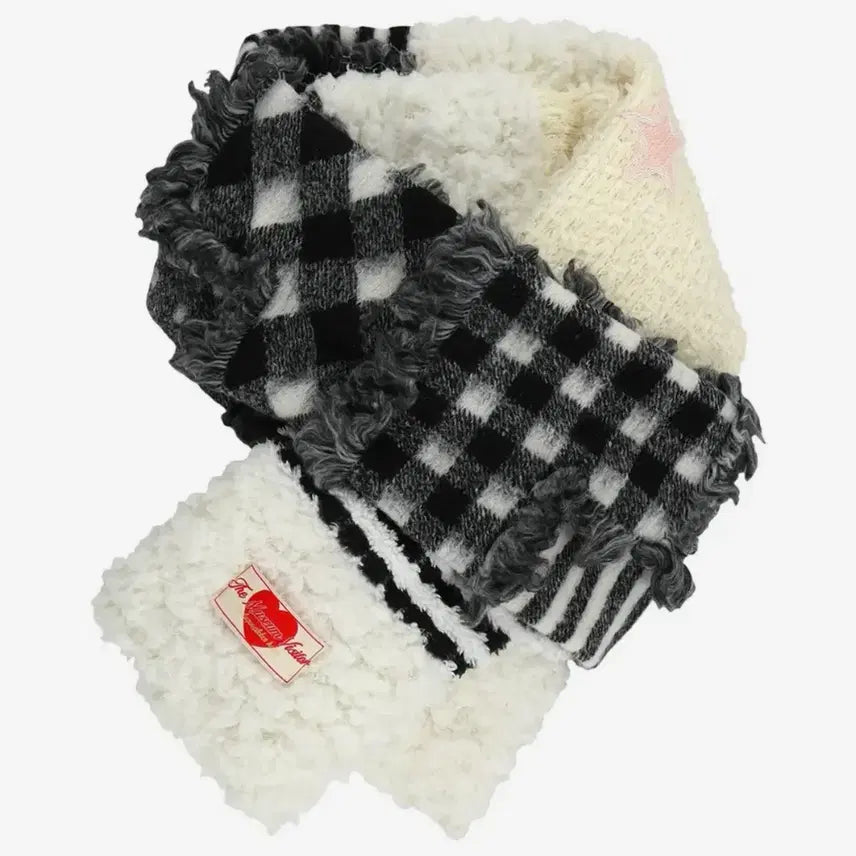 [BUNJANG] The Museum Visitor Patchwork Fur Muffler / [더뮤지엄비지터] 패치워크 퍼 머플러 판매합니다