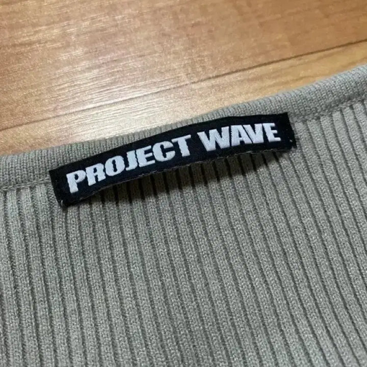 [BUNJANG] Project Wave Gray Ribbed Slim Fit Halter Neck Long Sleeve Knit Top / 프로젝트웨이브 그레이 회색 골지 슬림핏 홀터넥 긴팔 니트 티