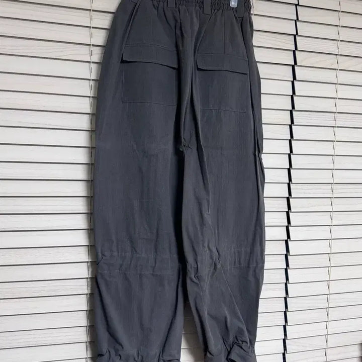 [BUNJANG] Memory Space Six-Tuck String Pants / 메모리 스페이스 - 6턱 스트링 팬츠