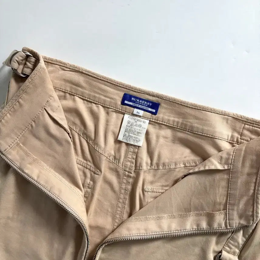 [BUNJANG] Burberry Blue Label Beige Mini Skirt / Burberry 버버리 블루라벨 베이지 컬러 지퍼 미니 스커트