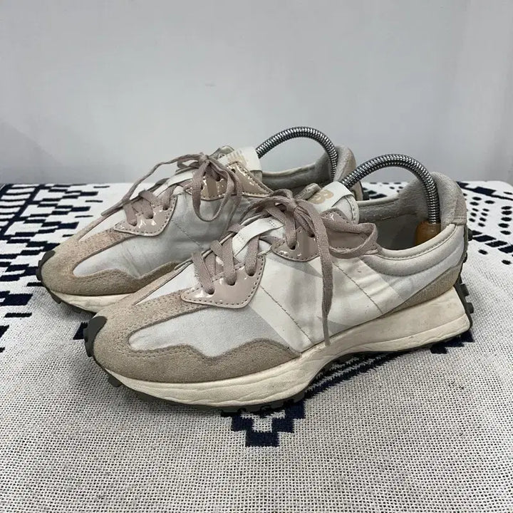 [BUNJANG] New Balance 327 Sneakers 245 / 뉴발란스 327 스니커즈 운동화 245 E02275