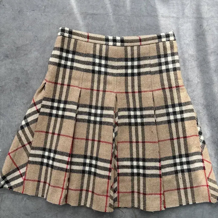 [BUNJANG] Burberry Nova Check Wool Pleated Skirt / Burberry 버버리 노바체크 울 플리츠 스커트