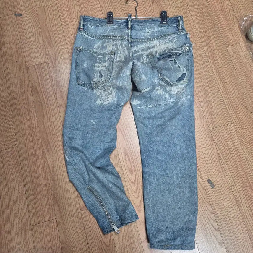 [BUNJANG] Dsquared2 Washed Denim Jeans / 디스퀘어드2 워싱 데님 워싱청바지