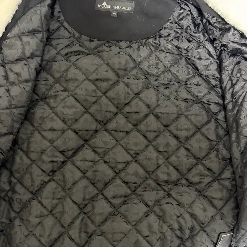 [BUNJANG] Moose Knuckles Bunny Sweater / 무스너클 버니스웨터