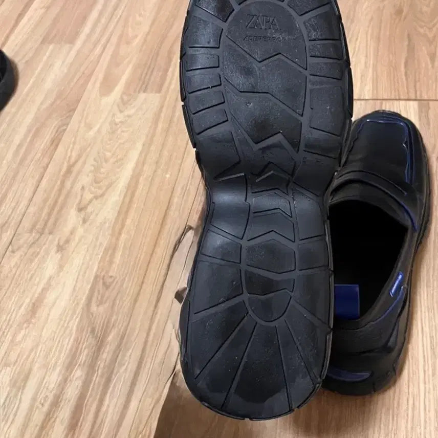 [BUNJANG] ADER x ZARA Leather Track Sole Offer (Size 45) / 아더에러x자라 레더 트랙솔 오퍼 45사이즈