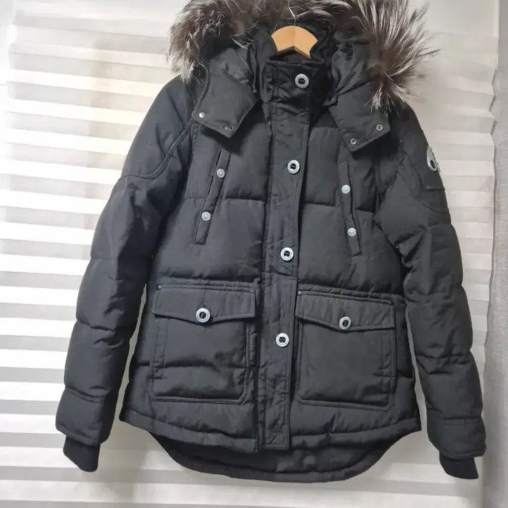 [BUNJANG] Moose Knuckles Black Padded Jacket with Fur Hood / 무스너클 블랙 패딩 점퍼 퍼 후드
