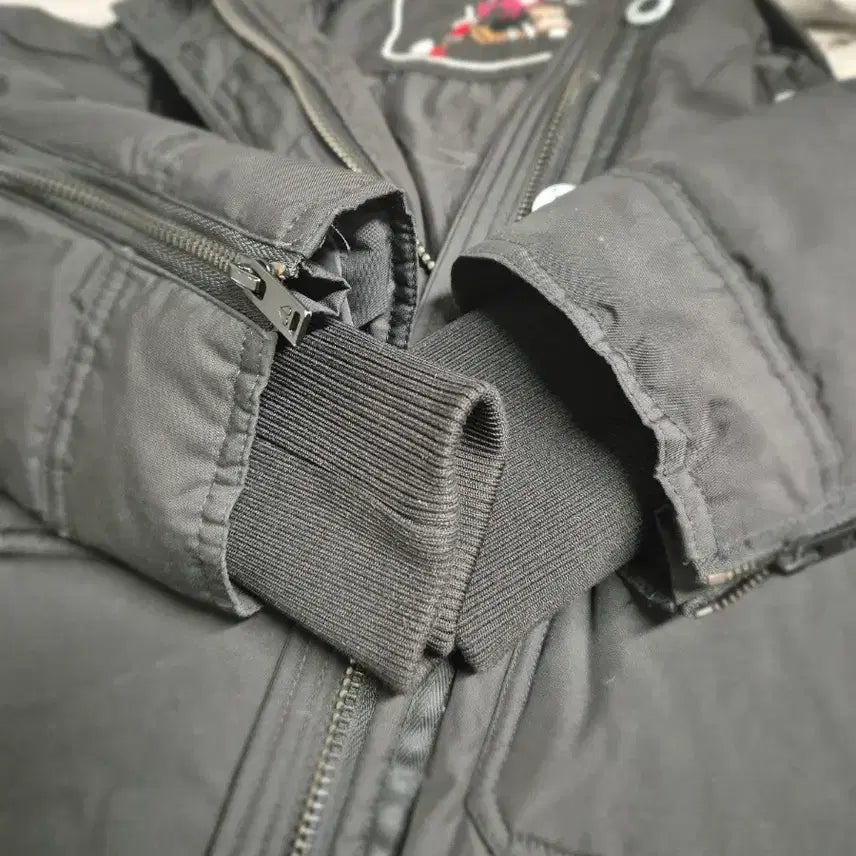 [BUNJANG] Moose Knuckles Black Padded Jacket with Fur Hood / 무스너클 블랙 패딩 점퍼 퍼 후드